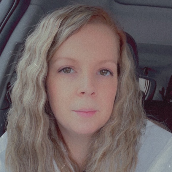 Meet your Posher, Meghan - Picture 1 of 1